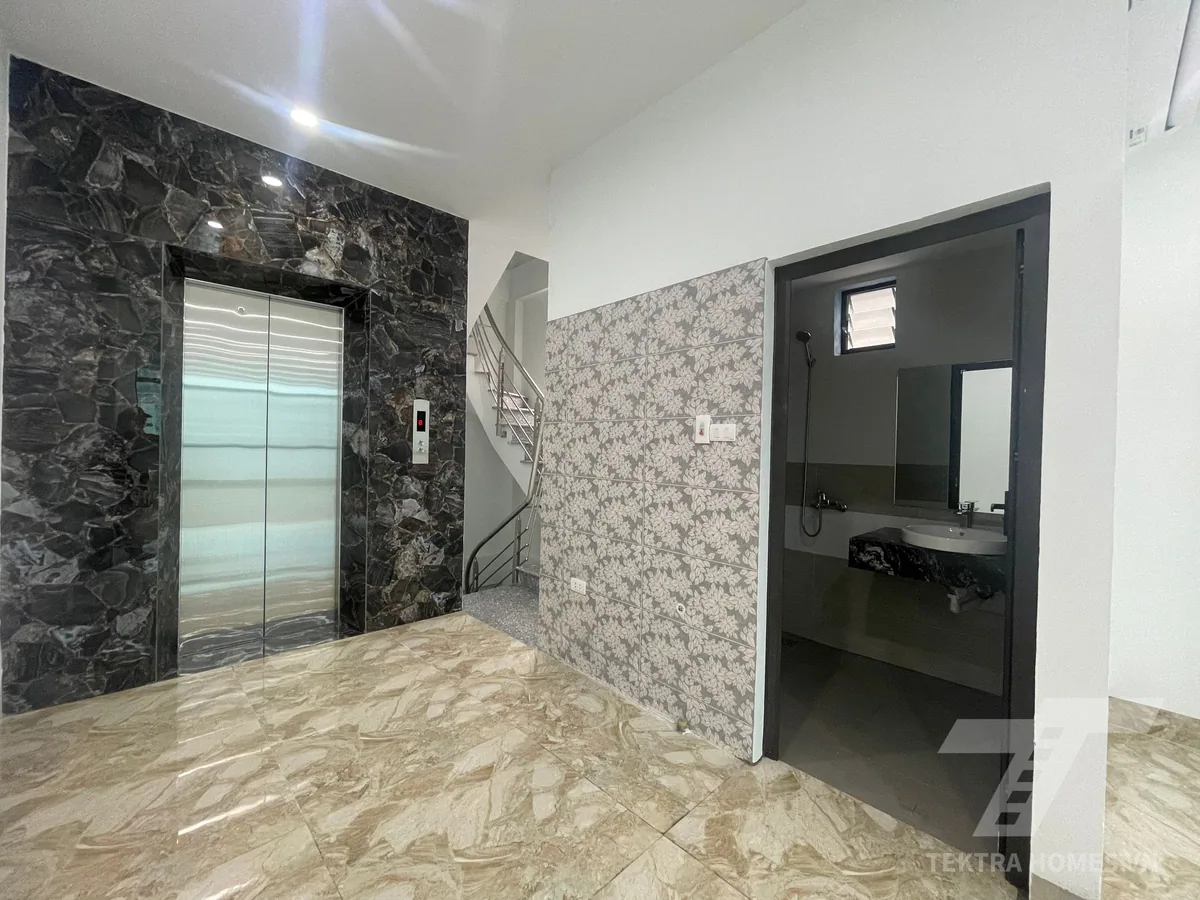 Tòa nhà 110 Mễ Trì Thượng
