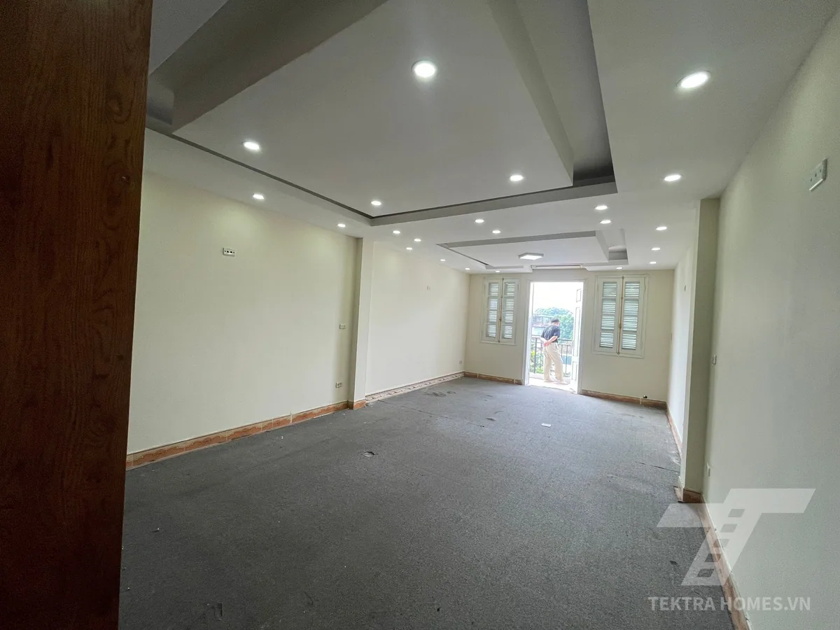 Tòa nhà 122 Khuất Duy Tiến
