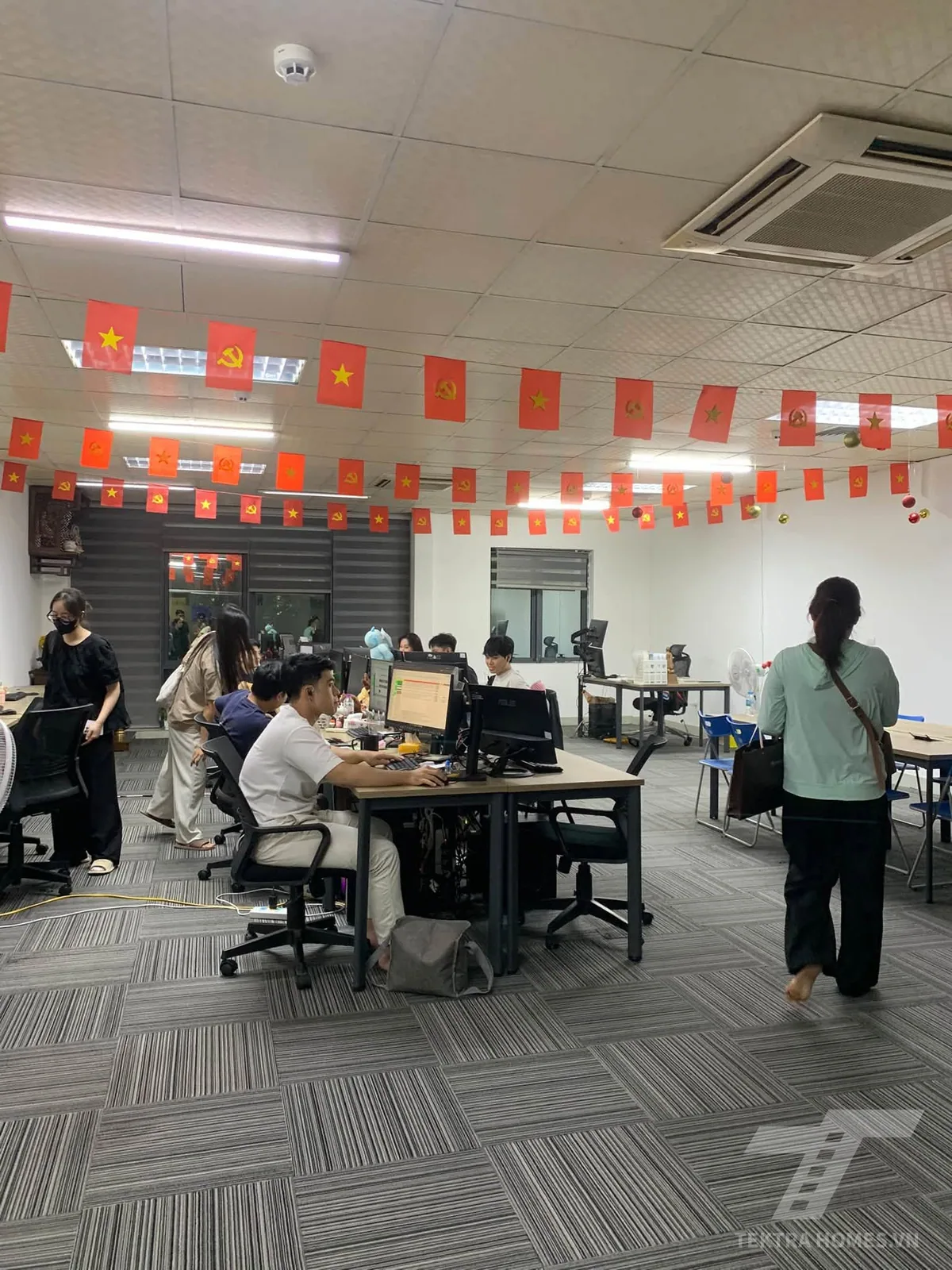 Tòa nhà 94 Dịch Vọng Hậu