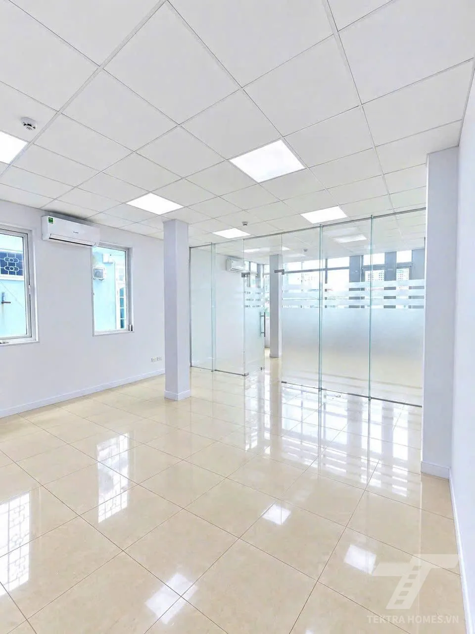Tòa nhà 445 Hoàng Quốc Việt